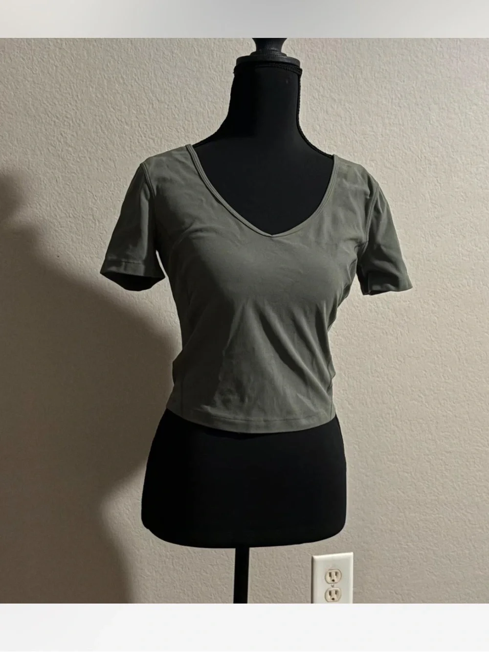 Lululemon Align™ T-Shirt – Size 6 – Sage Green